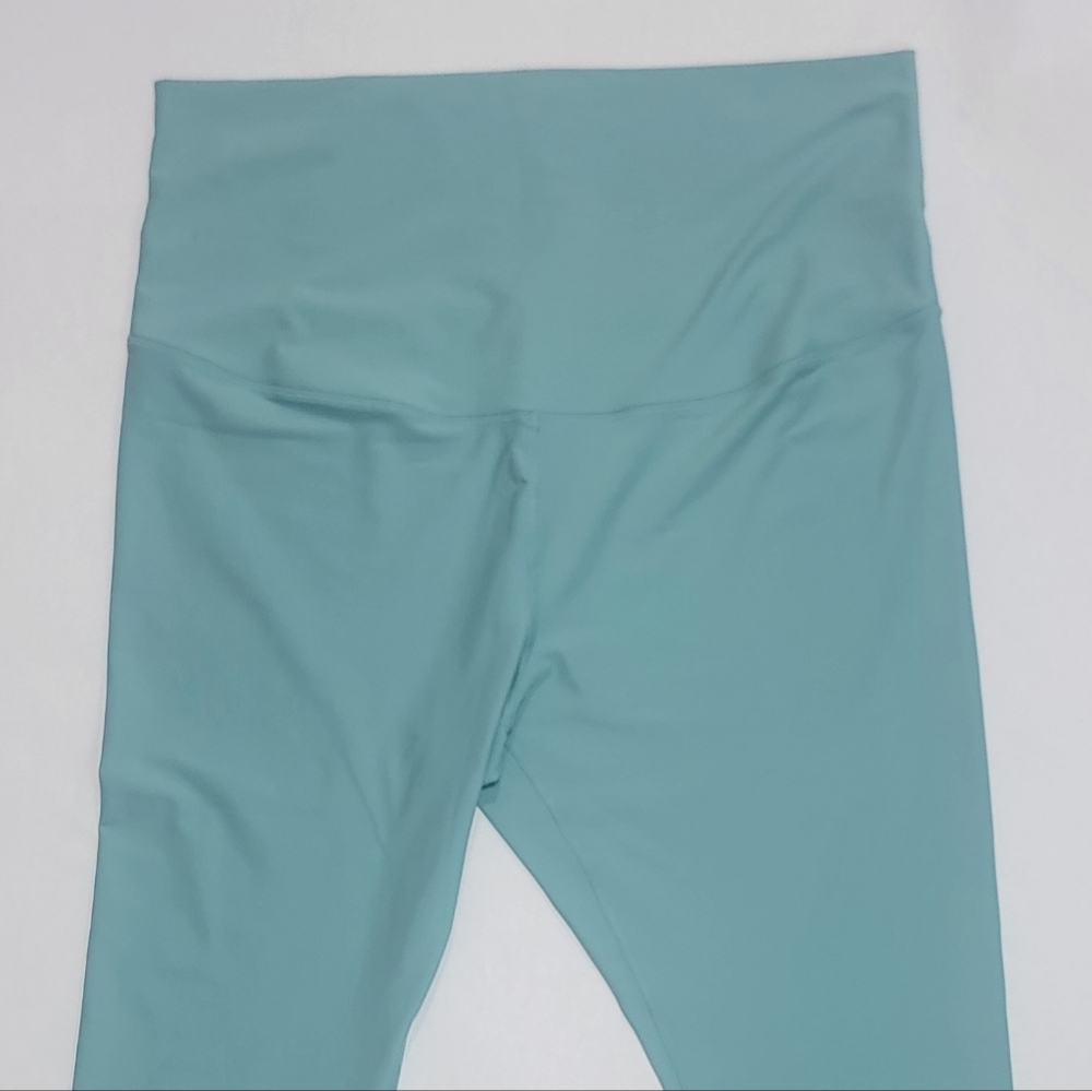 Old Navy Light Blue Powersoft Maternity High-Waisted Leggings